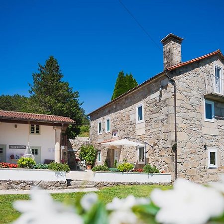 La Casa De Los Barbazanes Brion Екстериор снимка